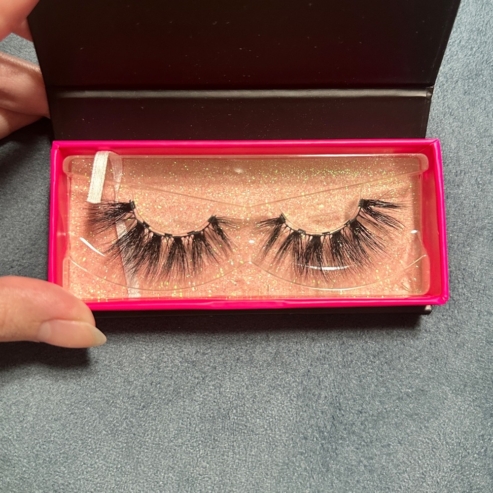 2 Moxielash Bossy Lash Magnetic Lashes